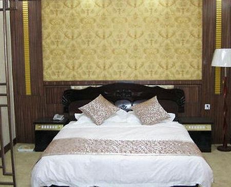 Jinzonglv Resort Hotel Jinghong Room photo